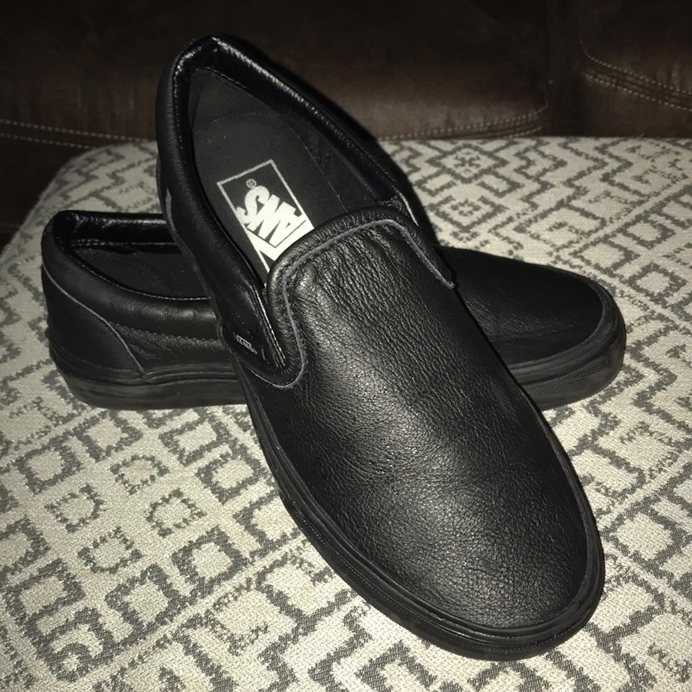 Vans Classic Slip Ons All Black
